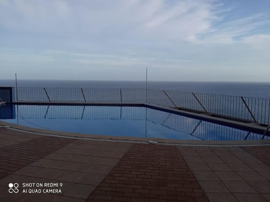 Piso en la primera linea del mar con 2 dormitorios Benidorm Exterior foto
