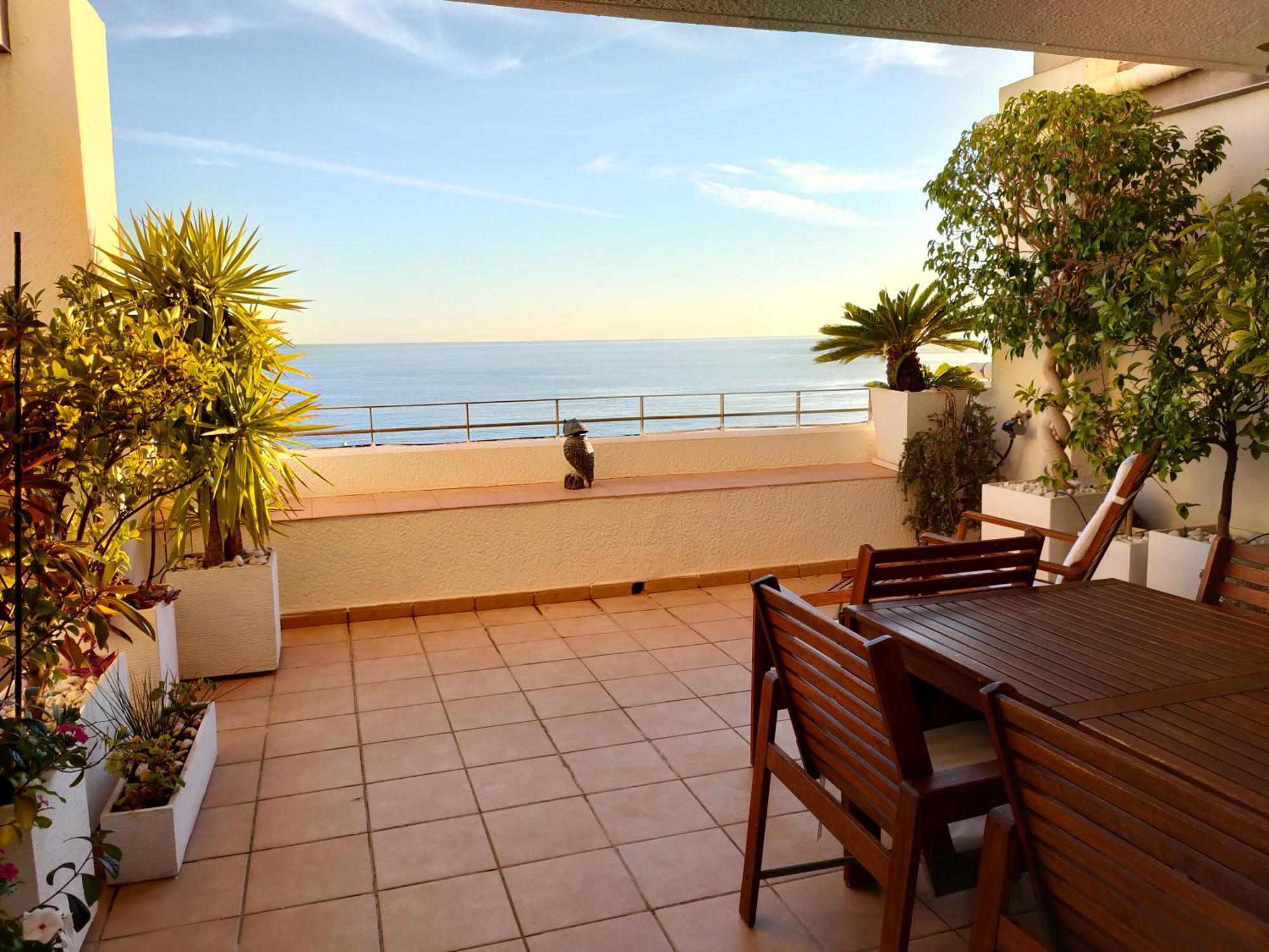 Piso en la primera linea del mar con 2 dormitorios Benidorm Exterior foto